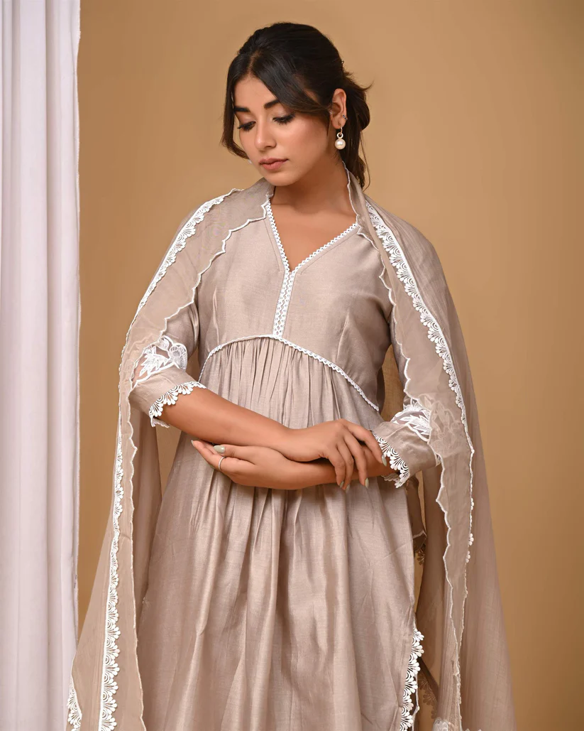 Gulabik Beige Front Gather Suit Set