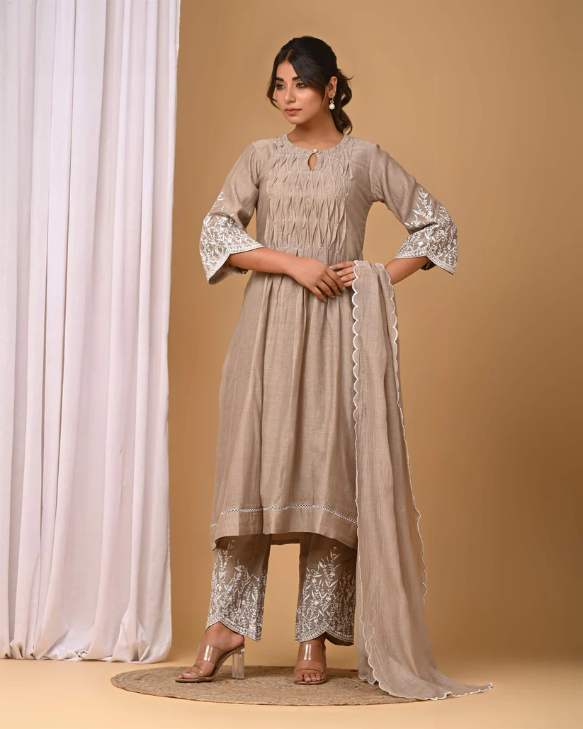 Gulabik Warm Walnut Suit Set