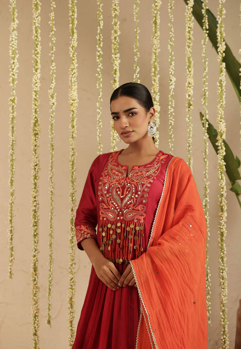 Gulabik Maroon and Orange Tassel Set