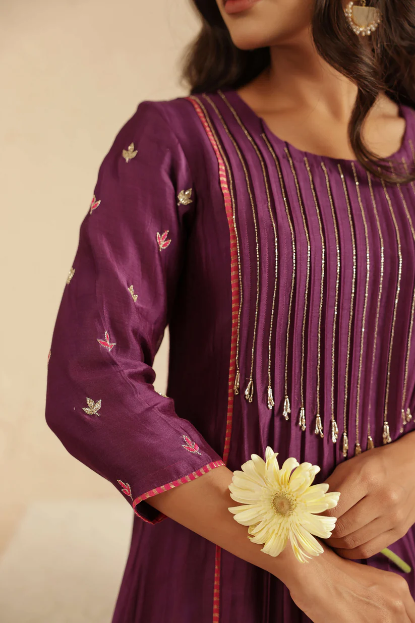 Gulabik Purple Cut Daana Tassel suit set