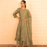 Gulabik Gulposh Suit Set - Moss Green