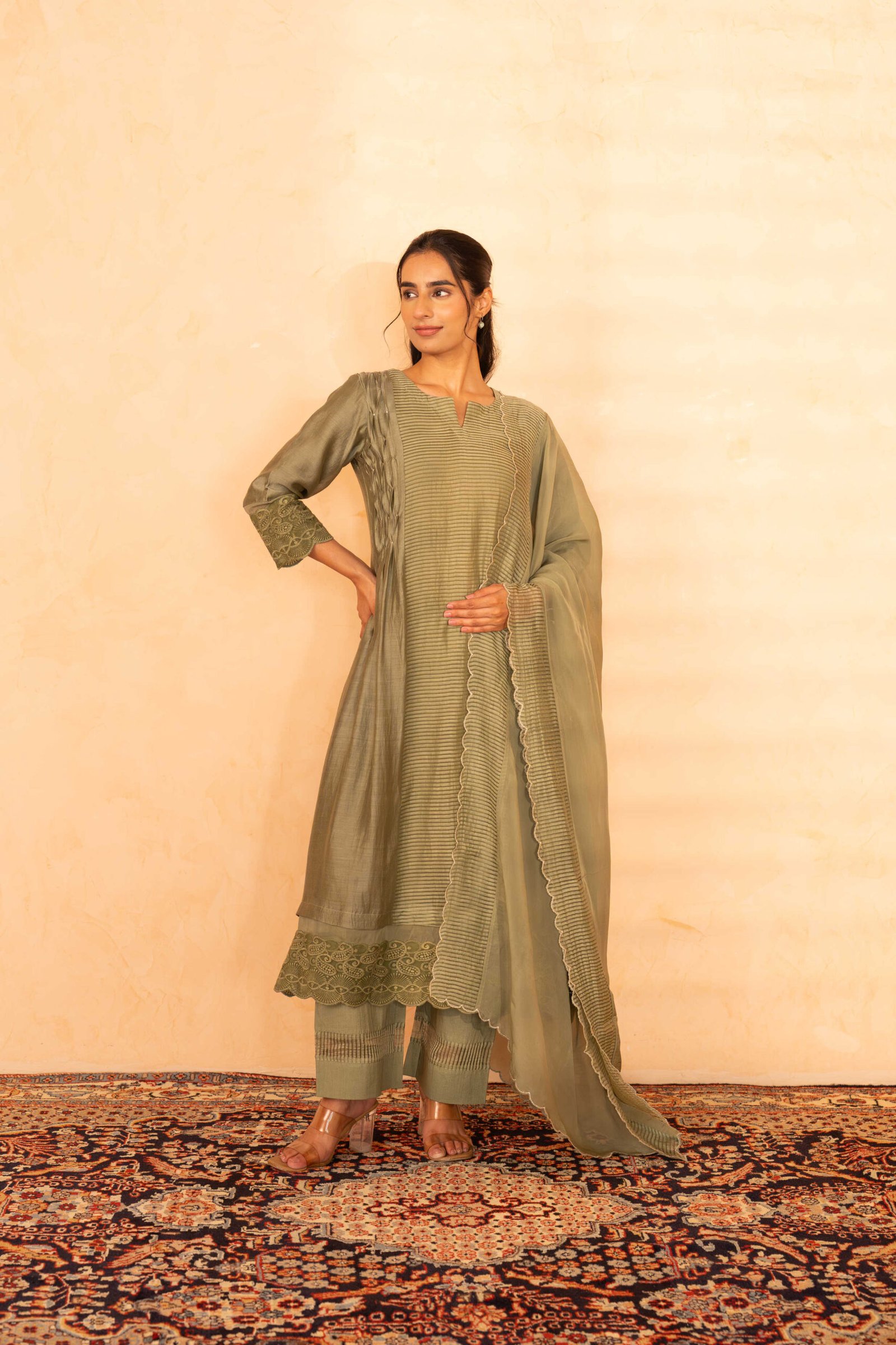 Gulabik Gulposh Suit Set - Moss Green