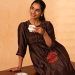 Gulabik Chinar Kurta Pant Set - Coke