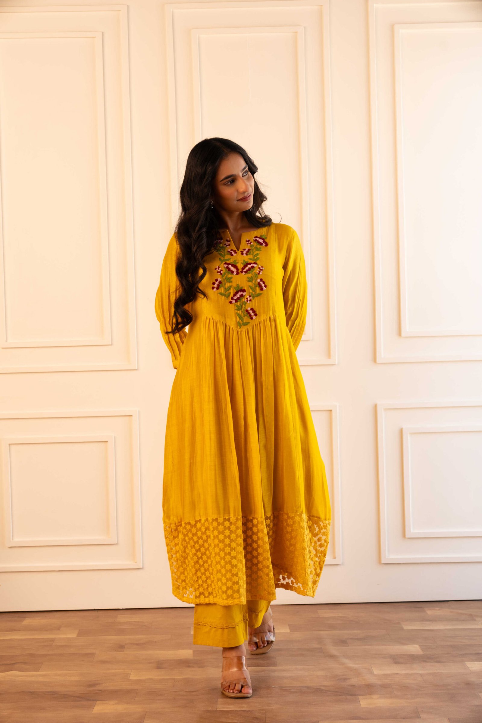 Gulabik Kiana Kurta Pant Set - Yellow