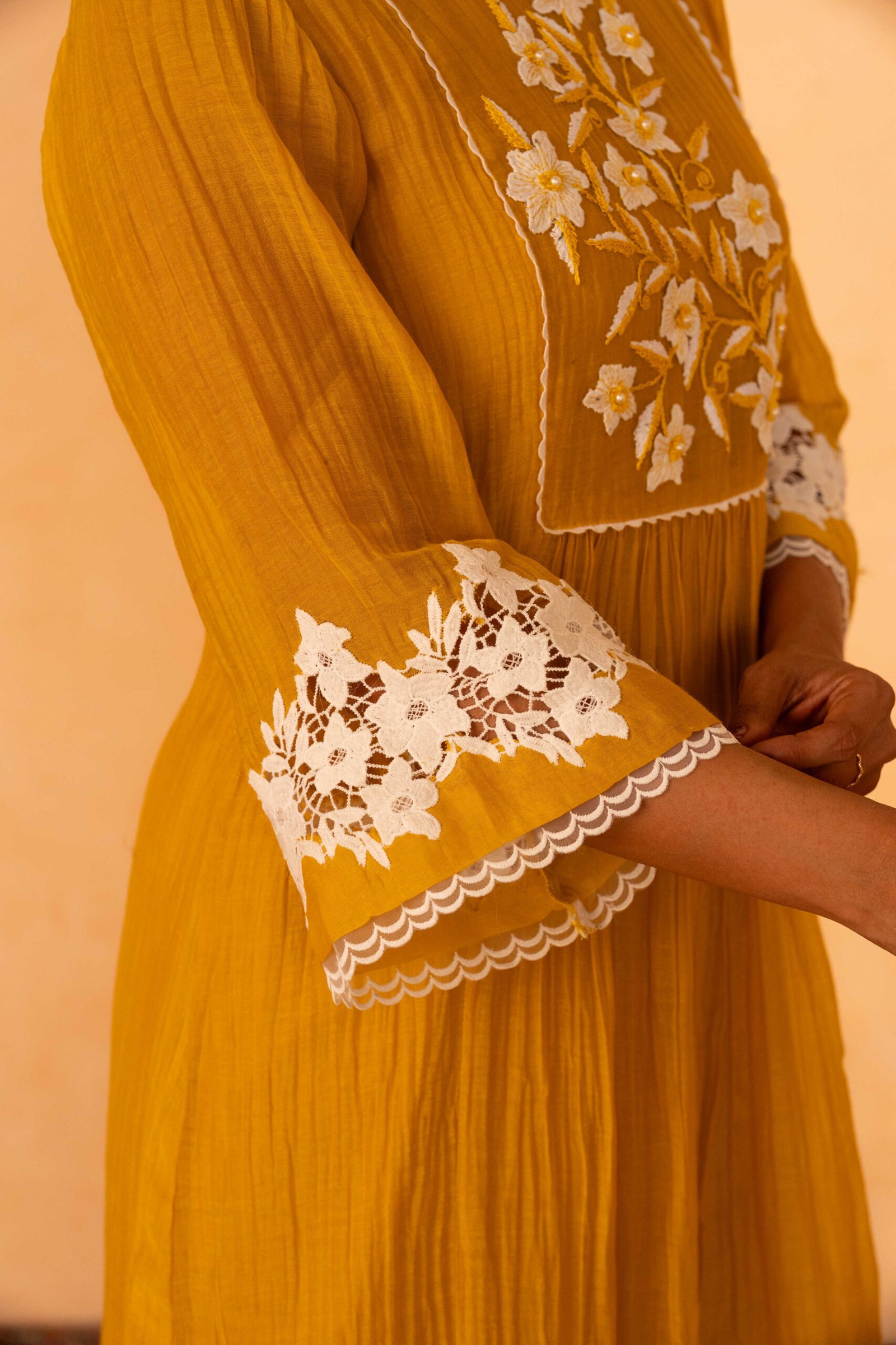 Gulabik Rati Kurta Pant Set - Yellow