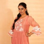 Gulabik Rati Kurta Pant Set - Peach