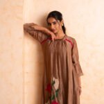 Gulabik Shubha Kurta Pant Set - Beige