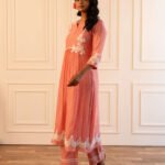Gulabik Pragya Kurta Pant Set - Peach