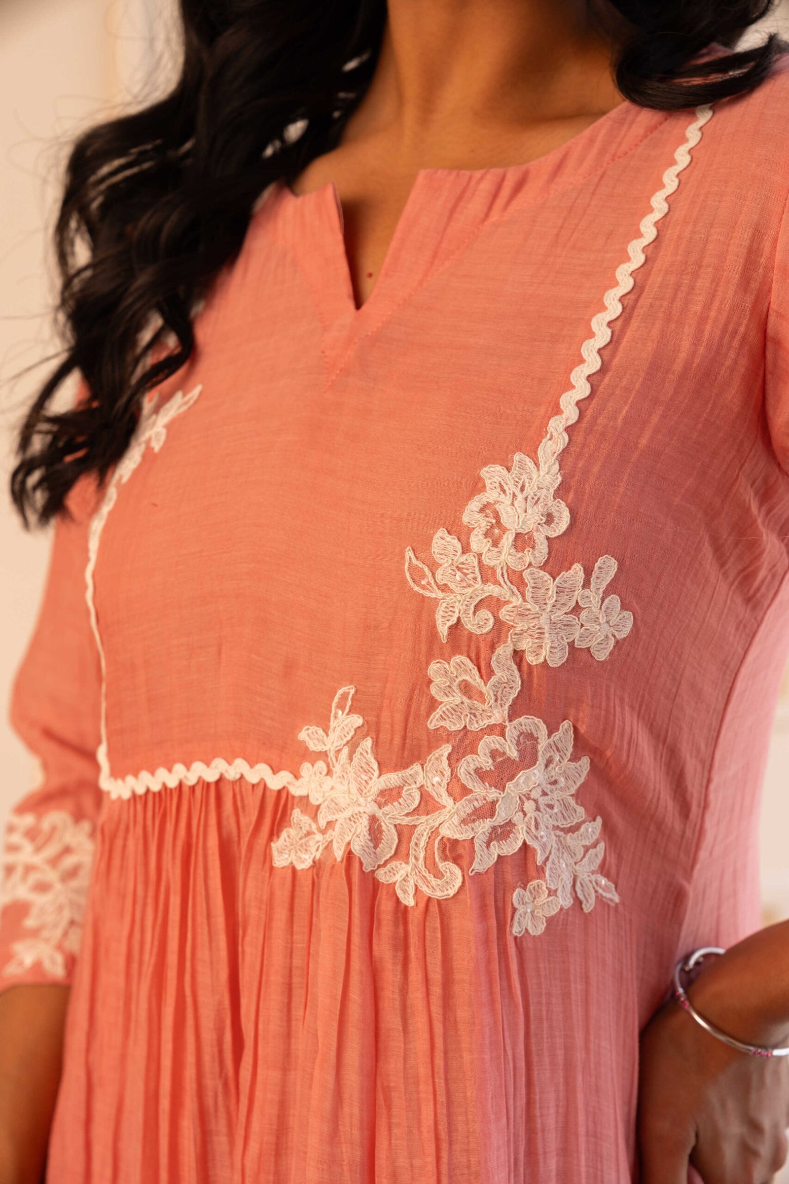 Gulabik Pragya Kurta Pant Set - Peach