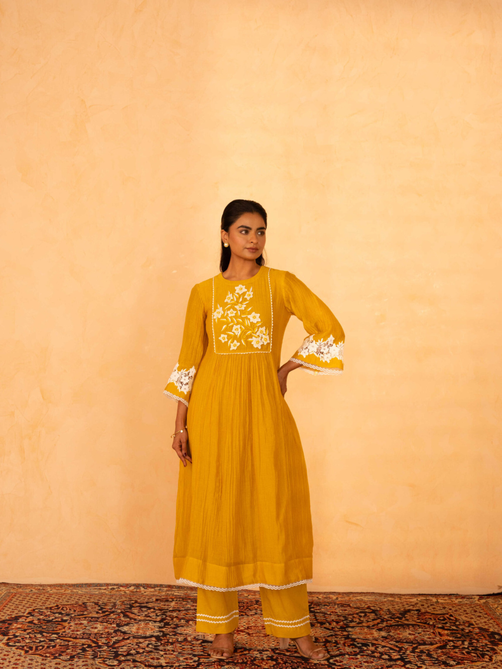 Gulabik Rati Kurta Pant Set - Yellow